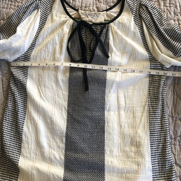 Ace&Jig cream & black gauzy cotton top M turnaround (can be worn front/back) - Picture 4 of 9